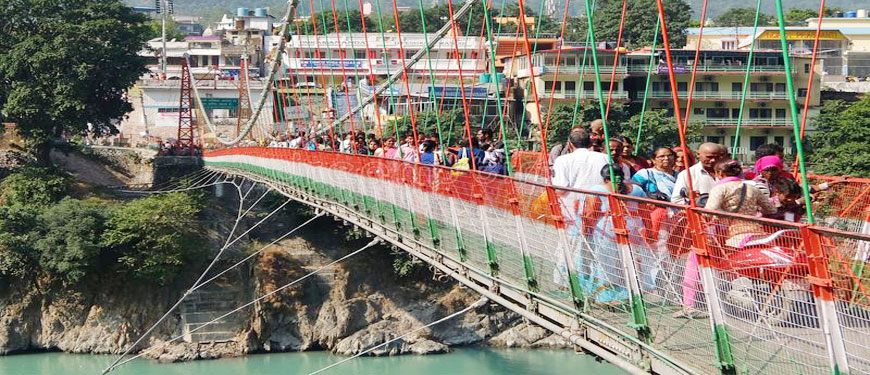 rishikesh lakshman Jhula