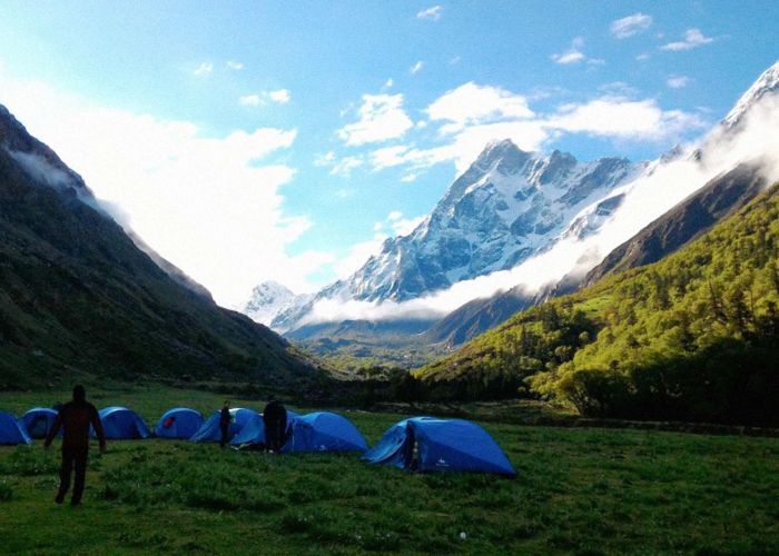 Book Kedarkantha Trek