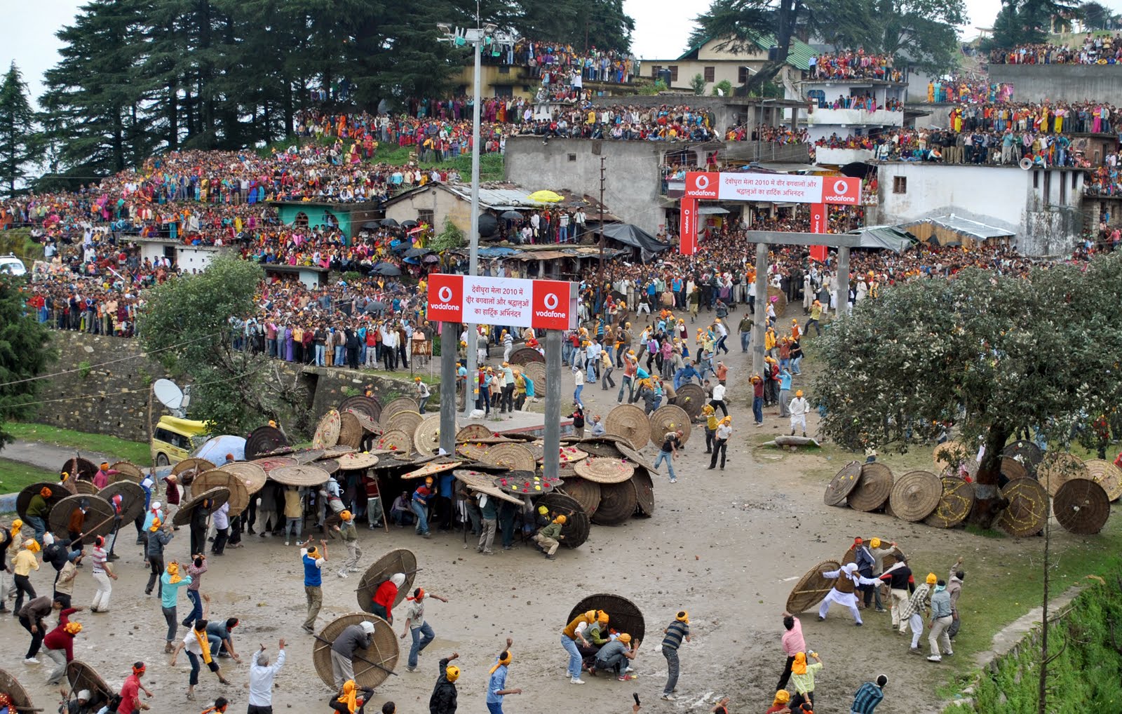 devidhura bagwal mela of uttarakhand