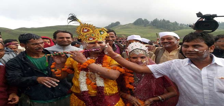 butter-festival-dayara-bugyal